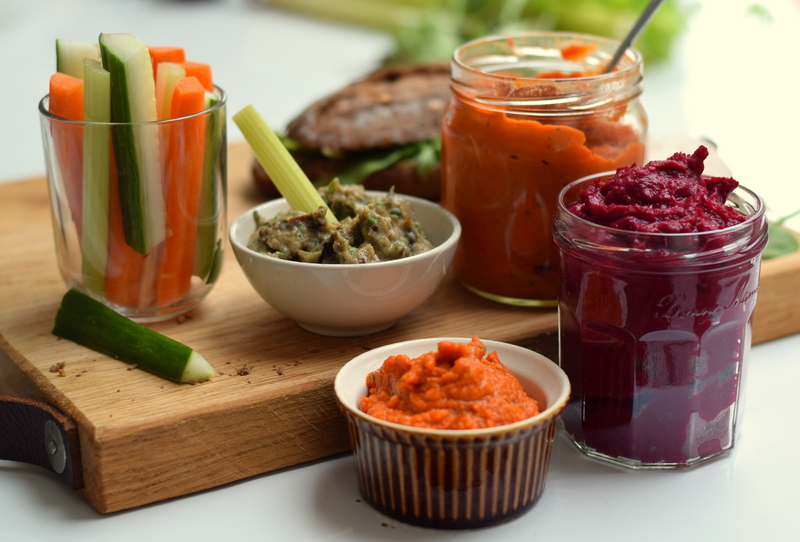 Karola's Kitchen - groentespreads van geroosterde paprika, rode biet en aubergine