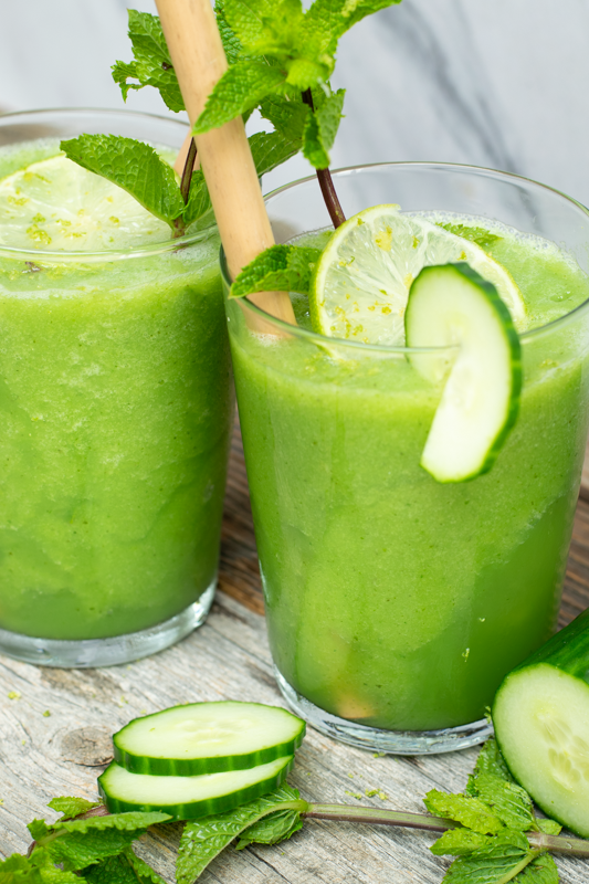 Karola's Kitchen - Mocktail met komkommer en munt